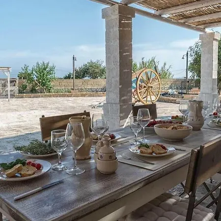 Semesterbostad Masseria Curice *
